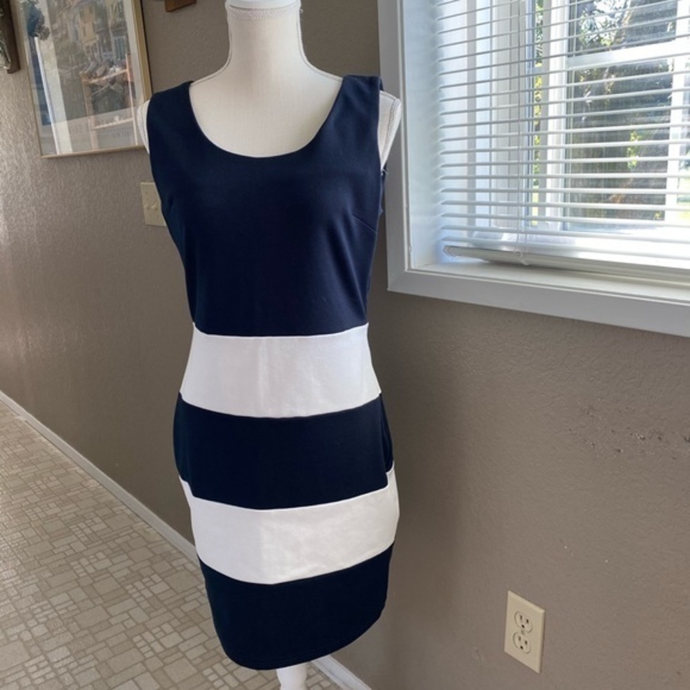Blue Rain striped body con dress, Sz. M